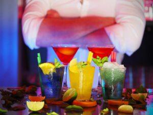 Cocteles y jugos